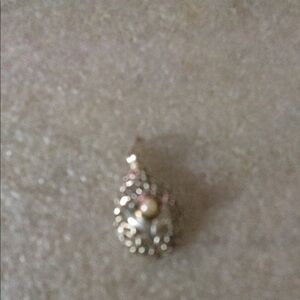 Vintage sterling pearl pendant